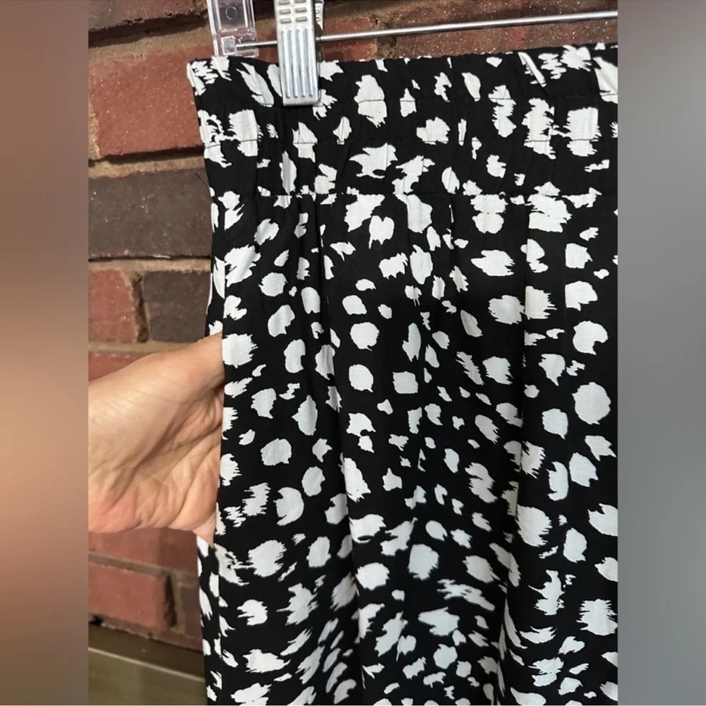 Cato white and black Skirt with elastic waist and pockets. Excellent - Picture 5 of 7